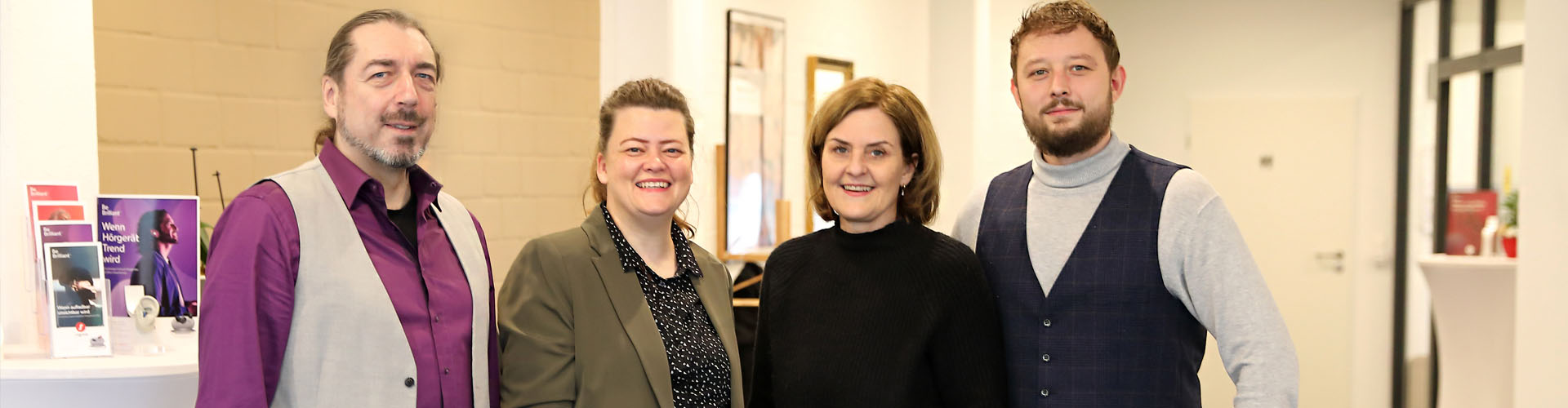 4 Personen Personalfoto